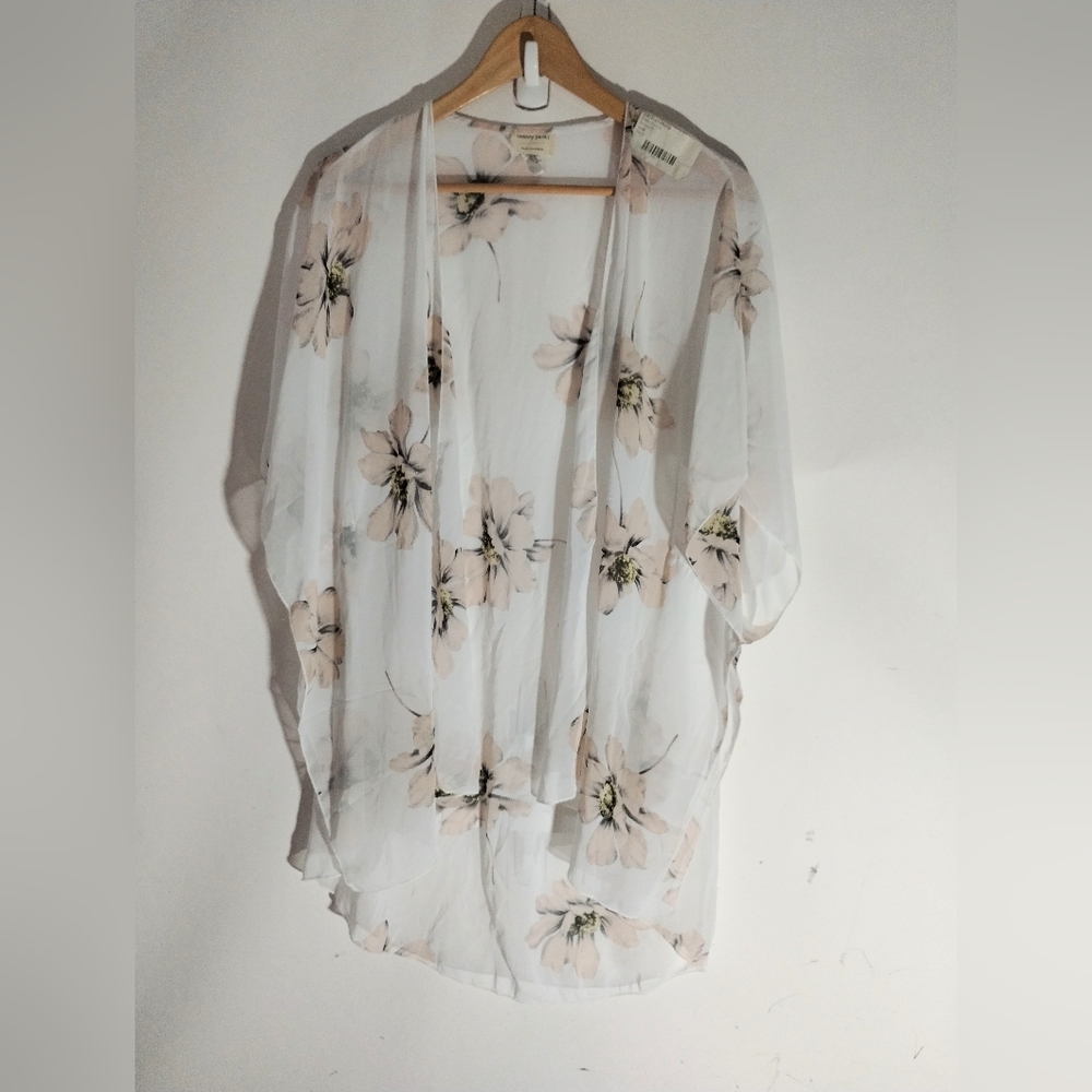 Fashion Nova Blossom Kimono Ivory